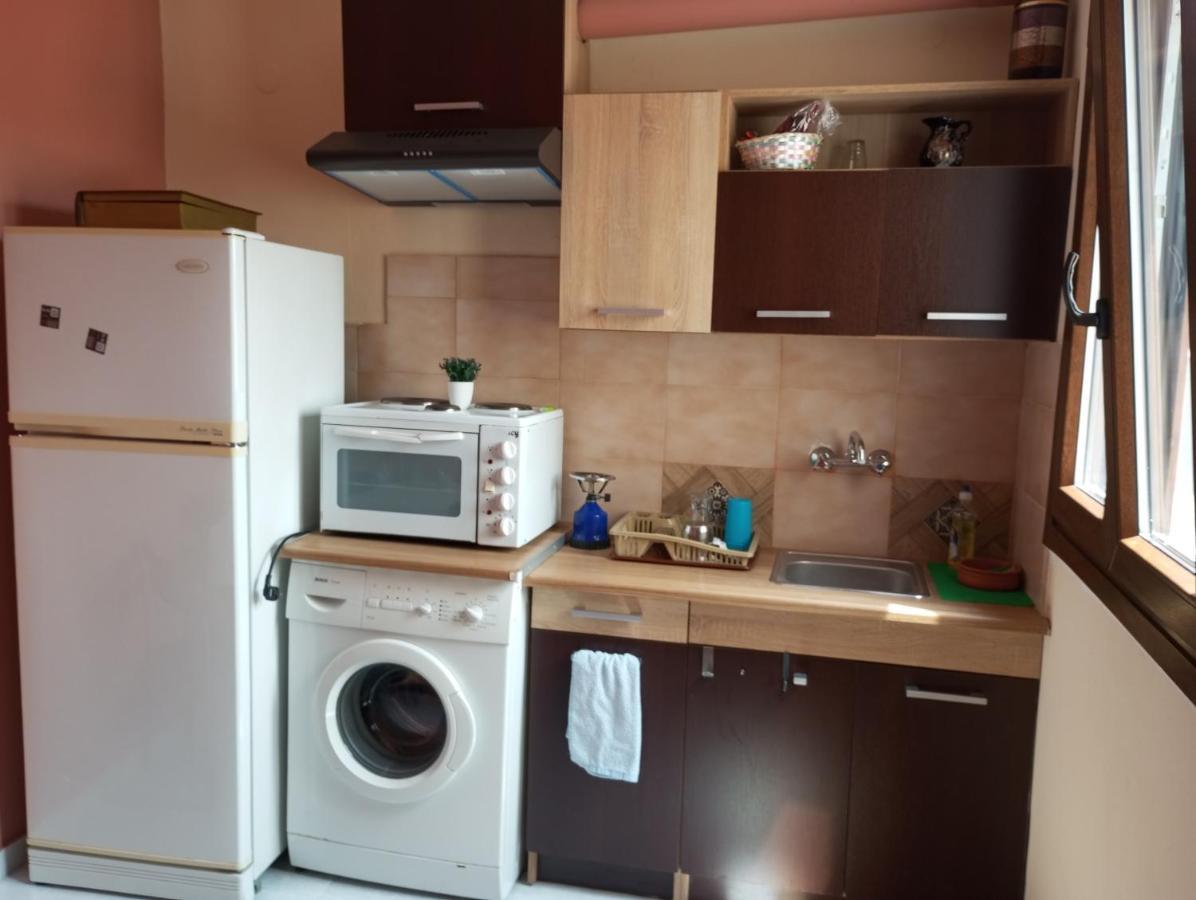 Cozy Studio Flat 1 Bedroom-Very Central Location Mytilíni Buitenkant foto